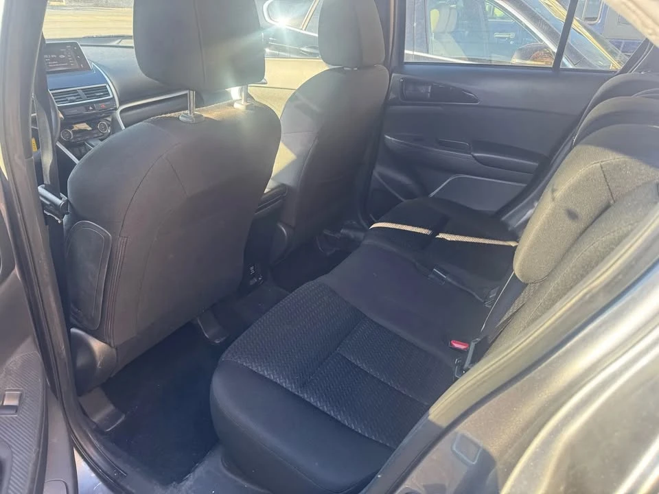 2018 Mitsubishi Eclipse Cross - Image 4 of 5