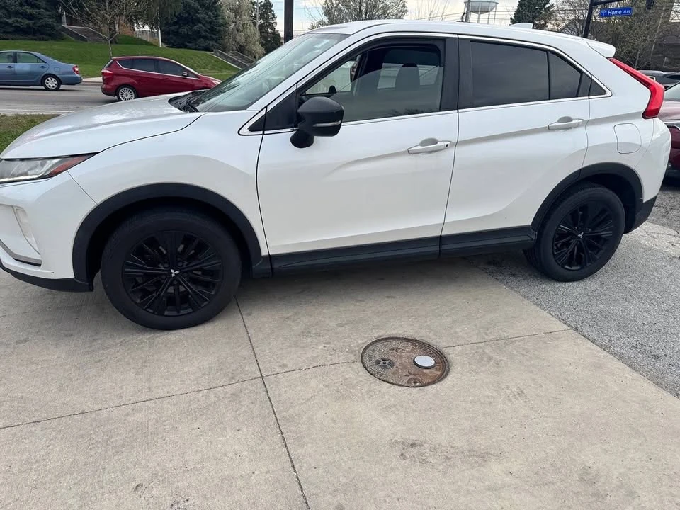 2018 Mitsubishi Eclipse Cross - Image 11 of 20