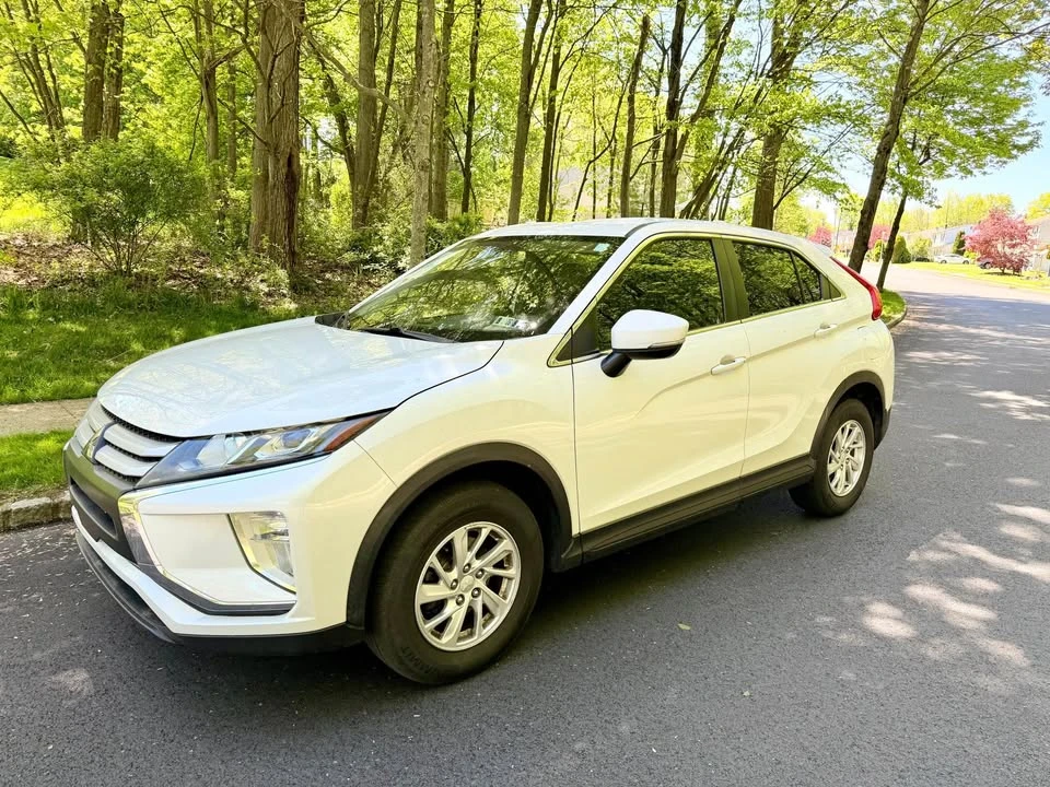 2018 Mitsubishi Eclipse Cross - Image 4 of 16