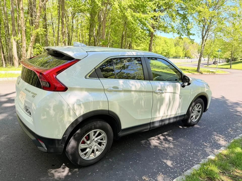 2018 Mitsubishi Eclipse Cross - Image 4 of 12