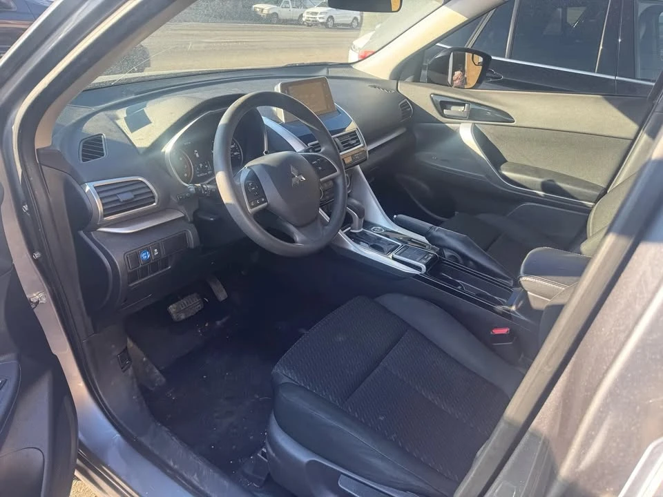 2018 Mitsubishi Eclipse Cross - Image 3 of 5