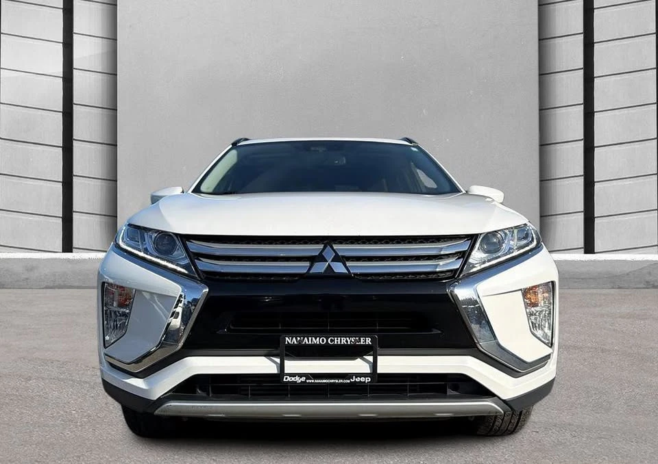 2018 Mitsubishi Eclipse Cross - Image 2 of 20