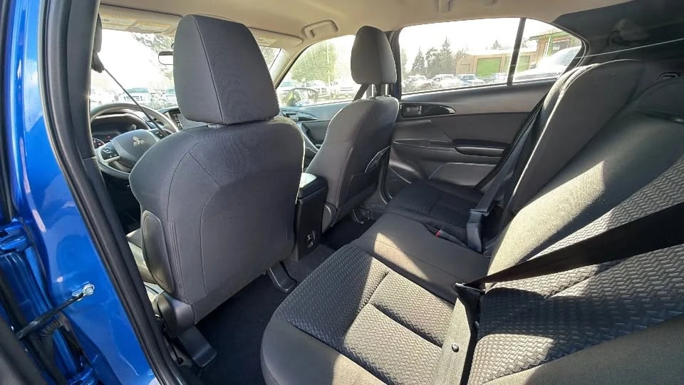 2018 Mitsubishi Eclipse Cross - Image 10 of 17