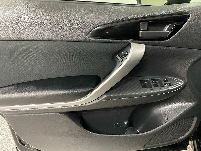 2018 Mitsubishi Eclipse Cross - Image 9 of 20