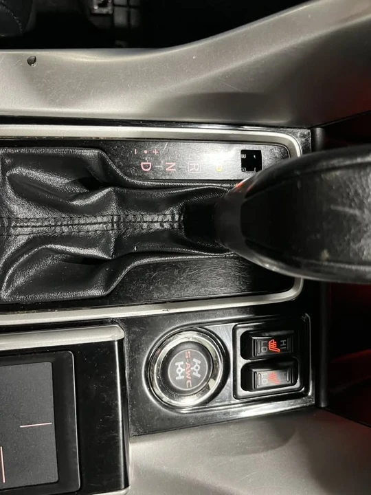 2018 Mitsubishi Eclipse Cross - Image 11 of 14