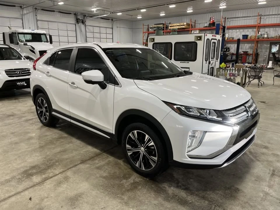 2018 Mitsubishi Eclipse Cross - Image 2 of 14