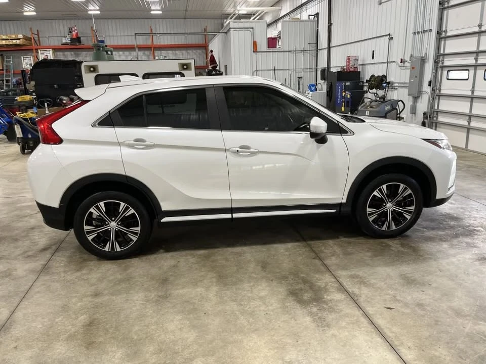 2018 Mitsubishi Eclipse Cross - Image 10 of 14