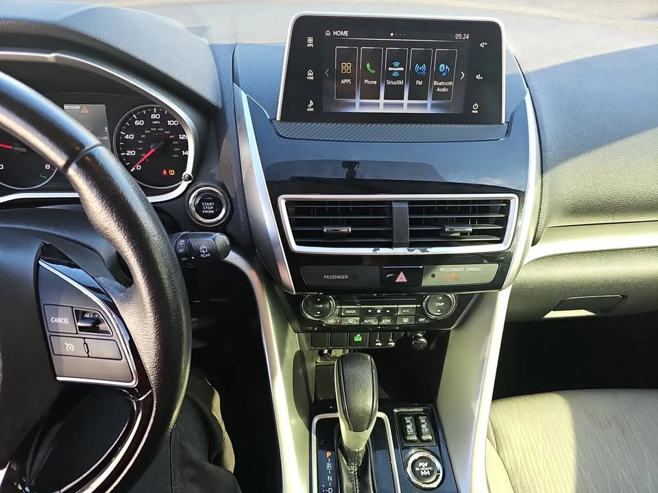 2018 Mitsubishi Eclipse Cross - Image 2 of 10