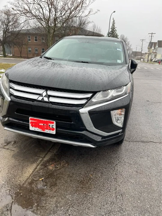2018 Mitsubishi Eclipse Cross - Image 3 of 7