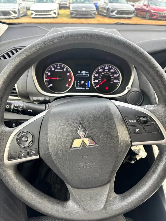 2018 Mitsubishi Eclipse Cross - Image 14 of 14