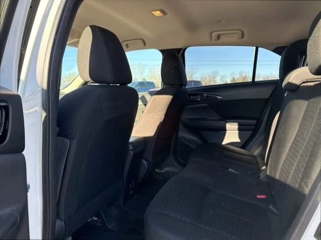 2018 Mitsubishi Eclipse Cross - Image 10 of 12