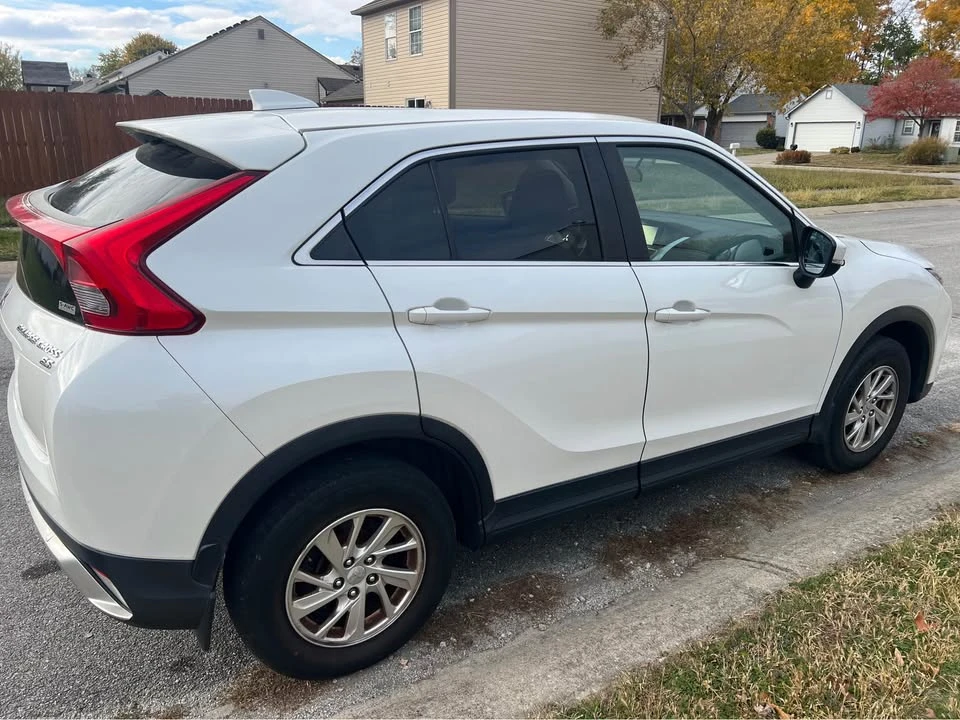 2018 Mitsubishi Eclipse Cross - Image 4 of 9