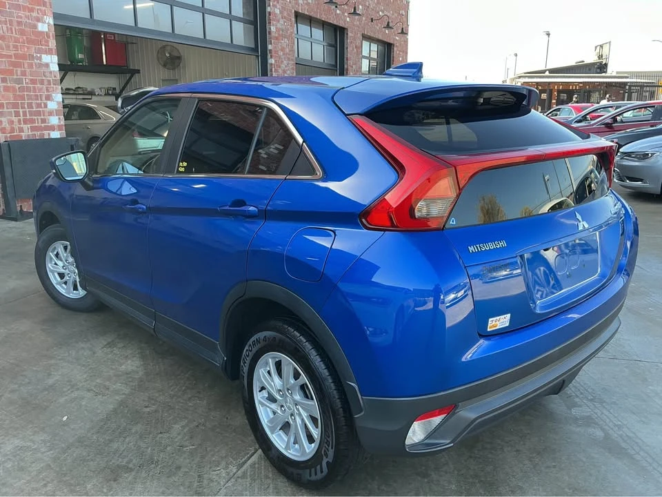 2018 Mitsubishi Eclipse Cross - Image 5 of 9