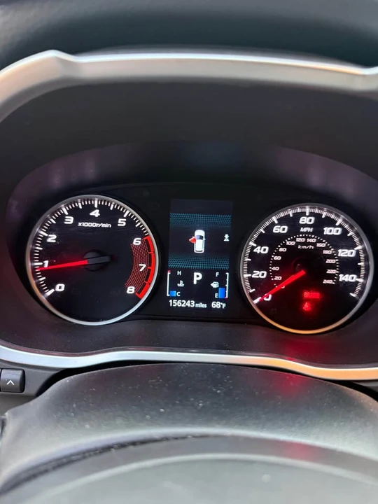 2018 Mitsubishi Eclipse Cross - Image 6 of 8