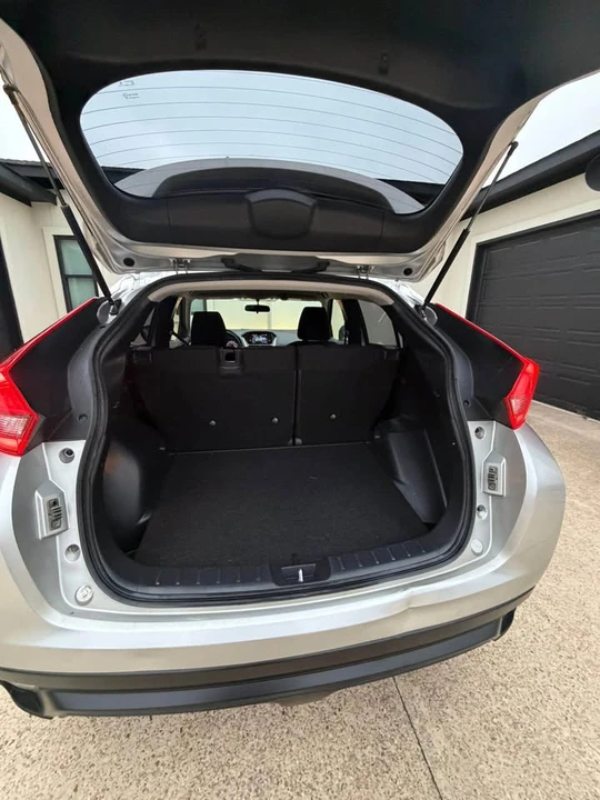 2018 Mitsubishi Eclipse Cross - Image 7 of 11