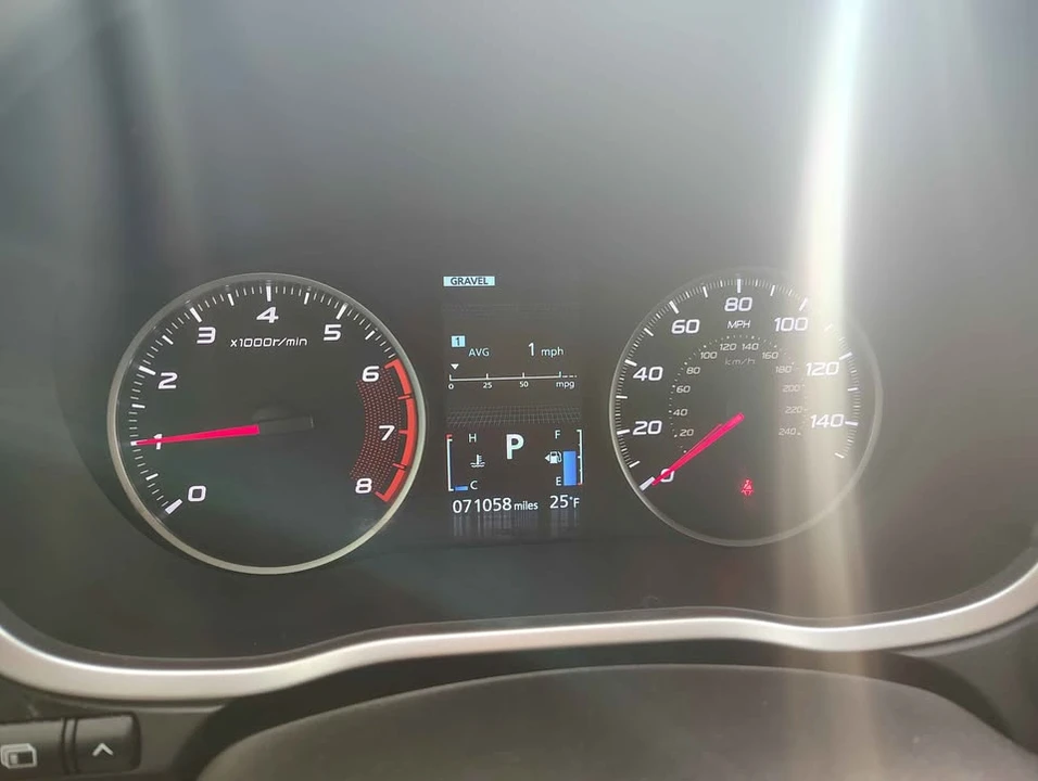 2018 Mitsubishi Eclipse Cross - Image 8 of 9