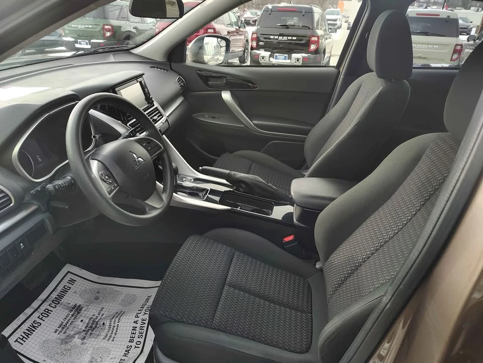 2018 Mitsubishi Eclipse Cross - Image 7 of 9