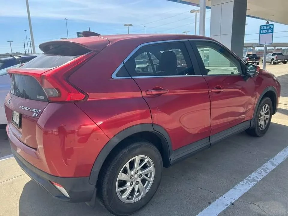 2018 Mitsubishi Eclipse Cross - Image 10 of 13