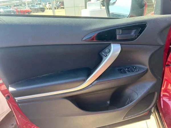 2018 Mitsubishi Eclipse Cross - Image 3 of 13