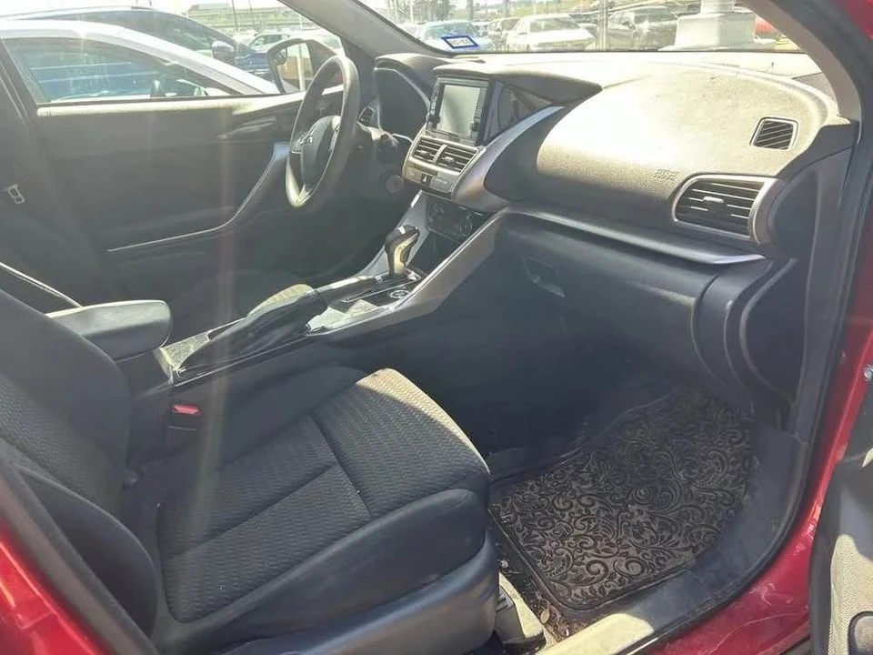 2018 Mitsubishi Eclipse Cross - Image 11 of 13
