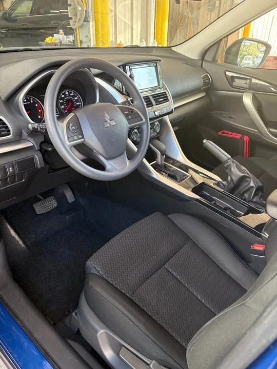 2018 Mitsubishi Eclipse Cross - Image 2 of 2