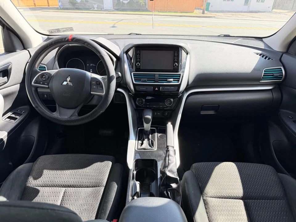 2018 Mitsubishi Eclipse Cross - Image 9 of 10