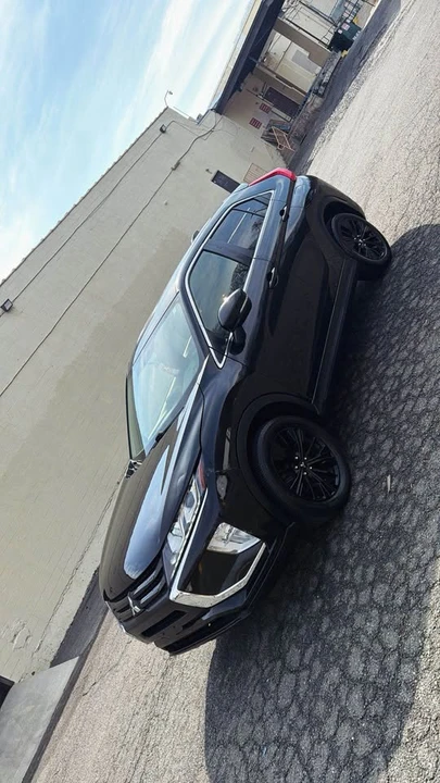 2018 Mitsubishi Eclipse Cross - Image 3 of 17