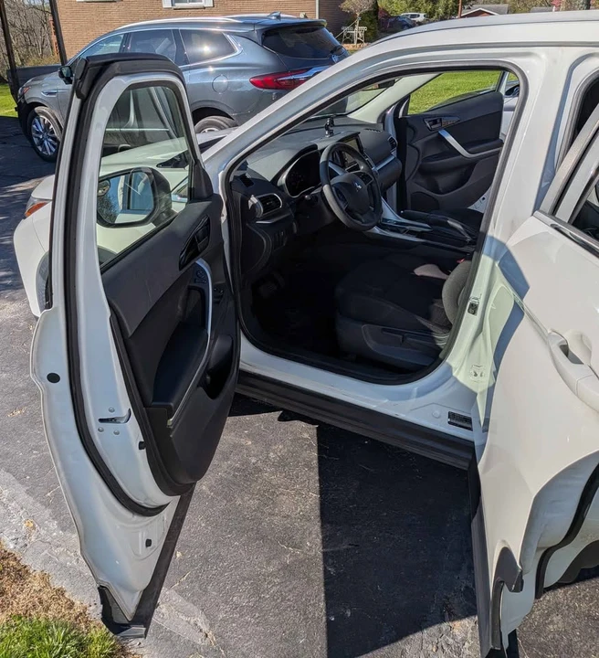 2018 Mitsubishi Eclipse Cross - Image 5 of 13