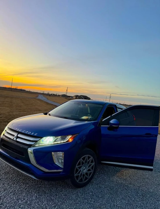 2018 Mitsubishi Eclipse Cross - Image 2 of 5