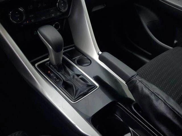 2018 Mitsubishi Eclipse Cross - Image 8 of 18