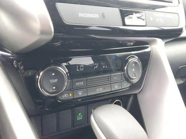 2018 Mitsubishi Eclipse Cross - Image 10 of 18