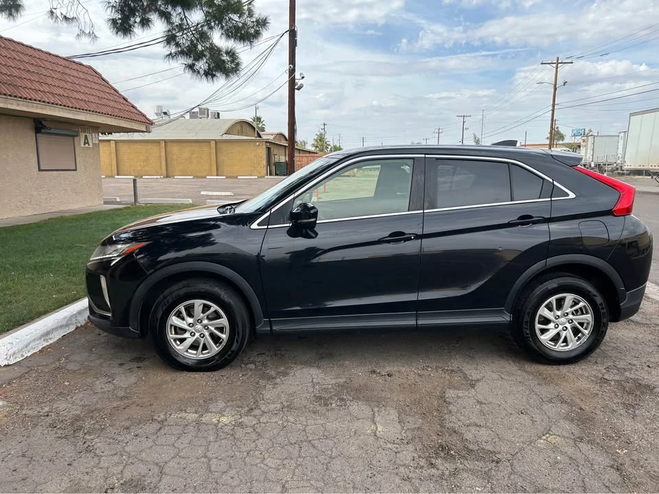 2018 Mitsubishi Eclipse Cross - Image 3 of 10
