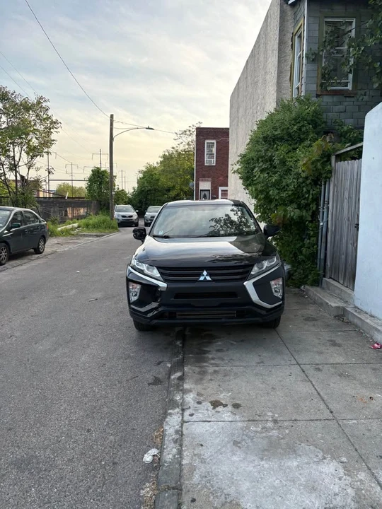 2018 Mitsubishi Eclipse Cross - Image 3 of 7