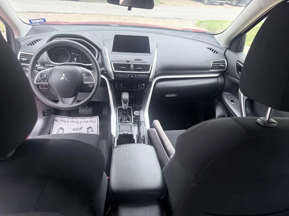 2018 Mitsubishi Eclipse Cross - Image 7 of 10