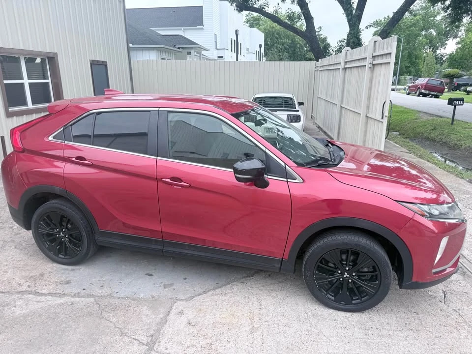 2018 Mitsubishi Eclipse Cross - Image 3 of 10