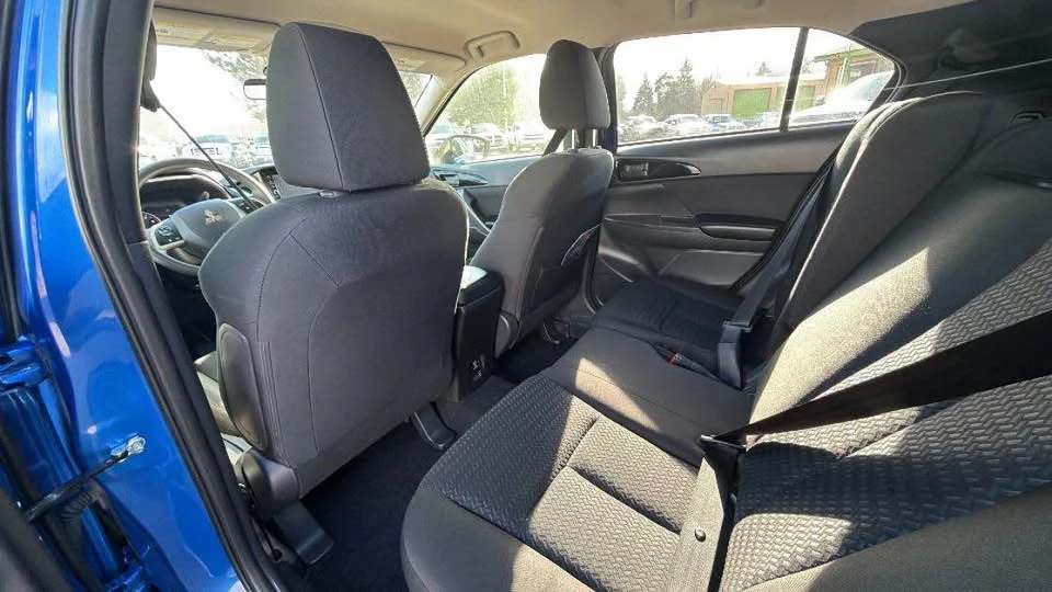 2018 Mitsubishi Eclipse Cross - Image 7 of 11