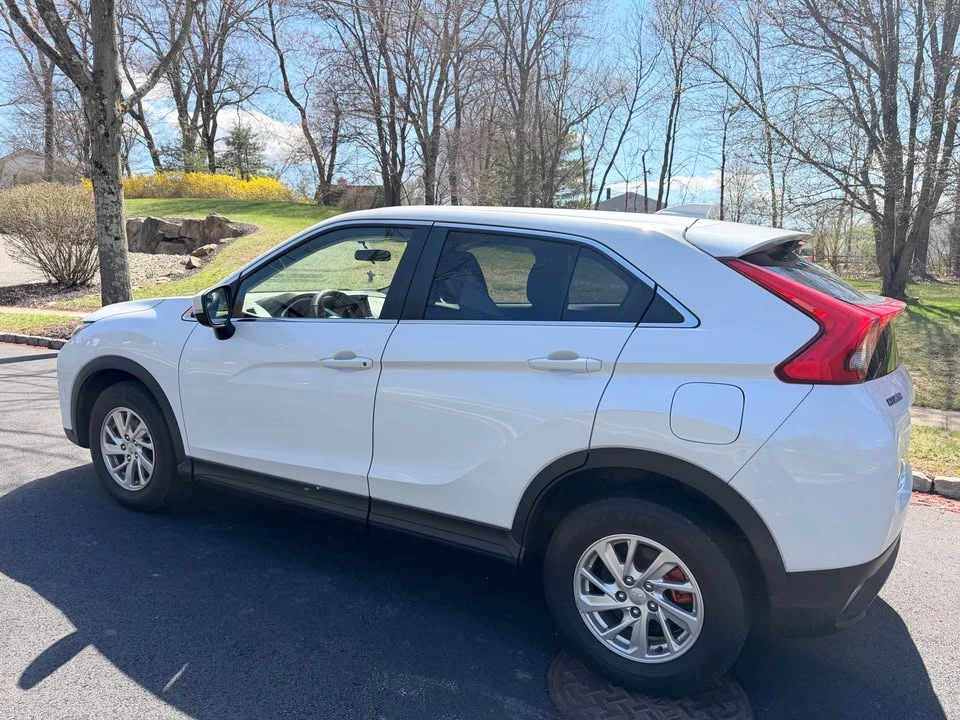 2018 Mitsubishi Eclipse Cross - Image 3 of 14