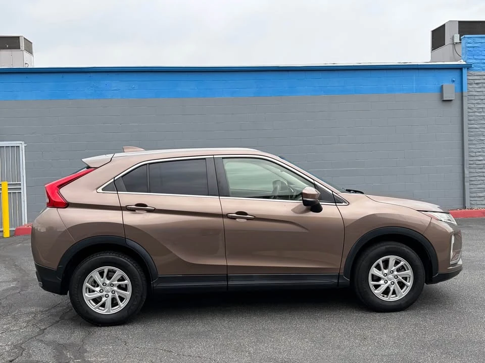 2018 Mitsubishi Eclipse Cross - Image 4 of 20
