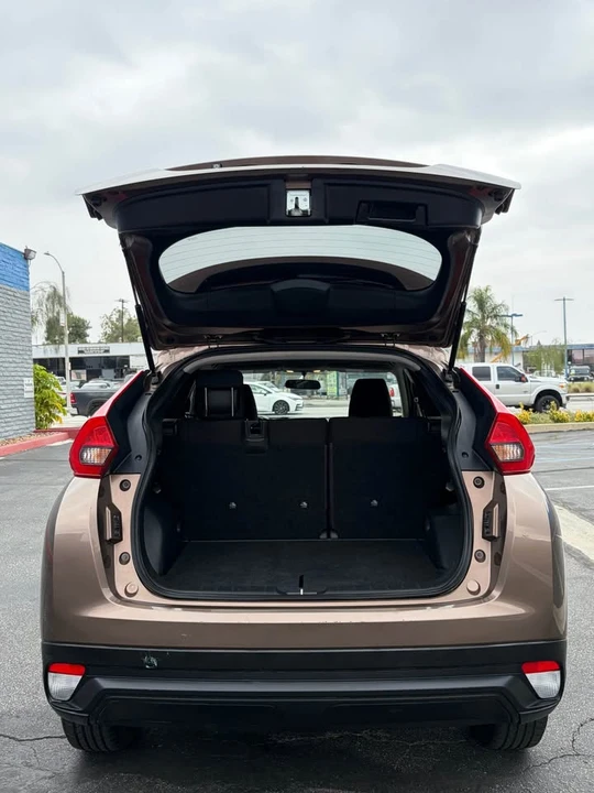 2018 Mitsubishi Eclipse Cross - Image 12 of 20