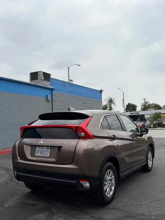 2018 Mitsubishi Eclipse Cross - Image 5 of 20