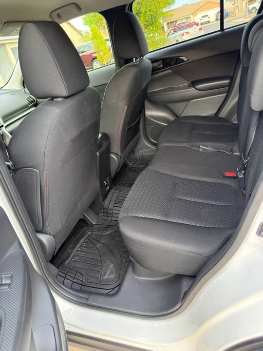 2018 Mitsubishi Eclipse Cross - Image 8 of 10