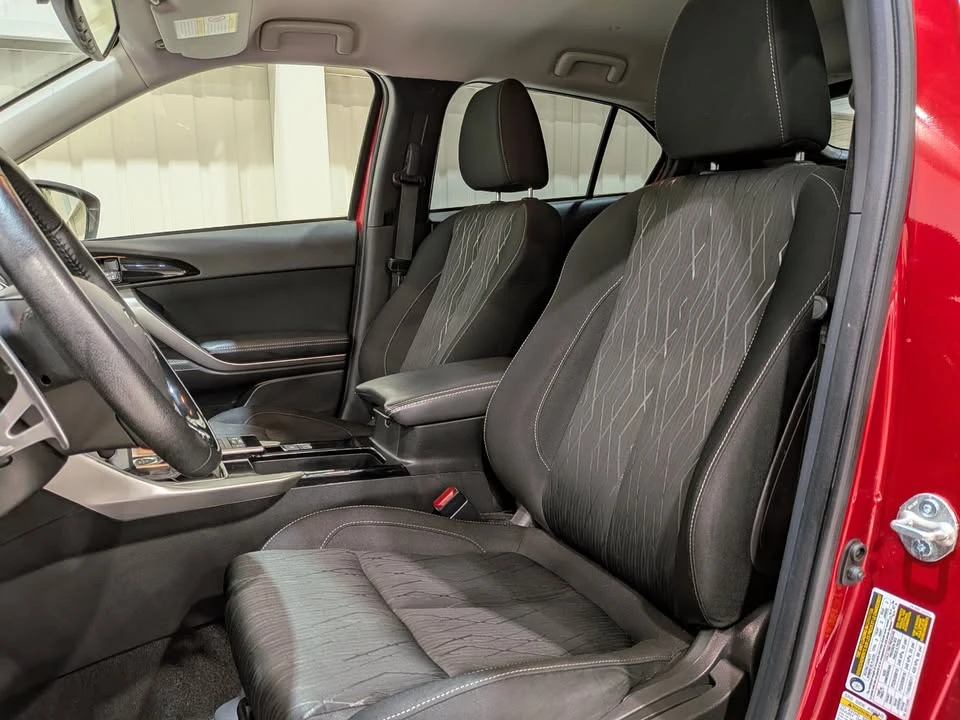 2018 Mitsubishi Eclipse Cross - Image 13 of 20