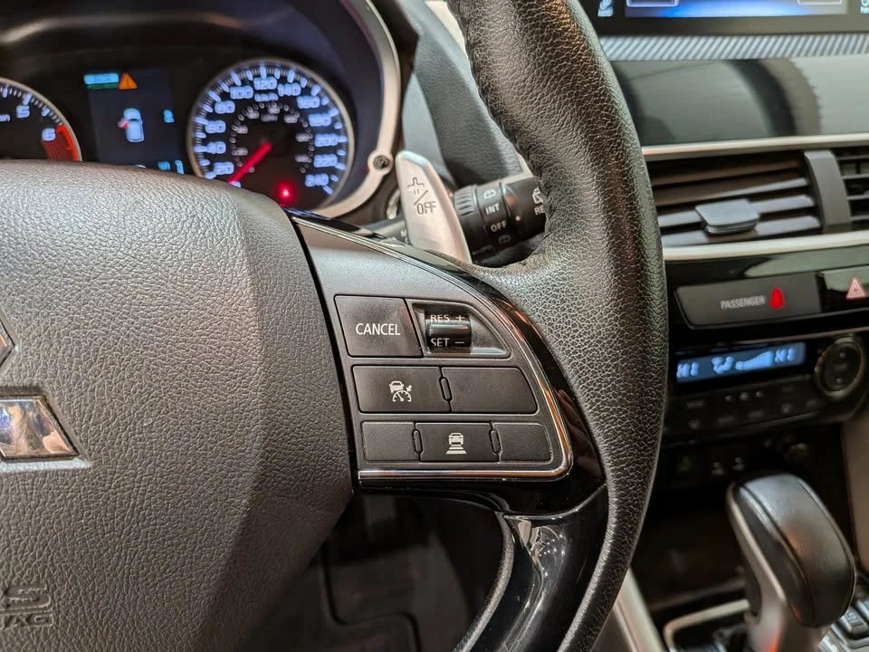 2018 Mitsubishi Eclipse Cross - Image 18 of 20