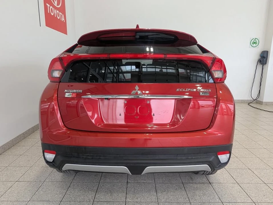 2018 Mitsubishi Eclipse Cross - Image 5 of 15