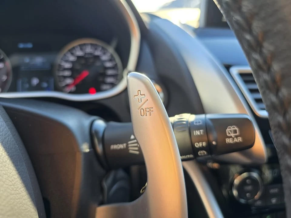 2018 Mitsubishi Eclipse Cross - Image 15 of 20