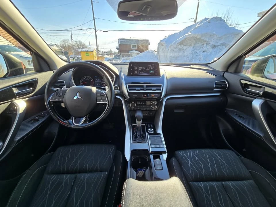 2018 Mitsubishi Eclipse Cross - Image 11 of 20
