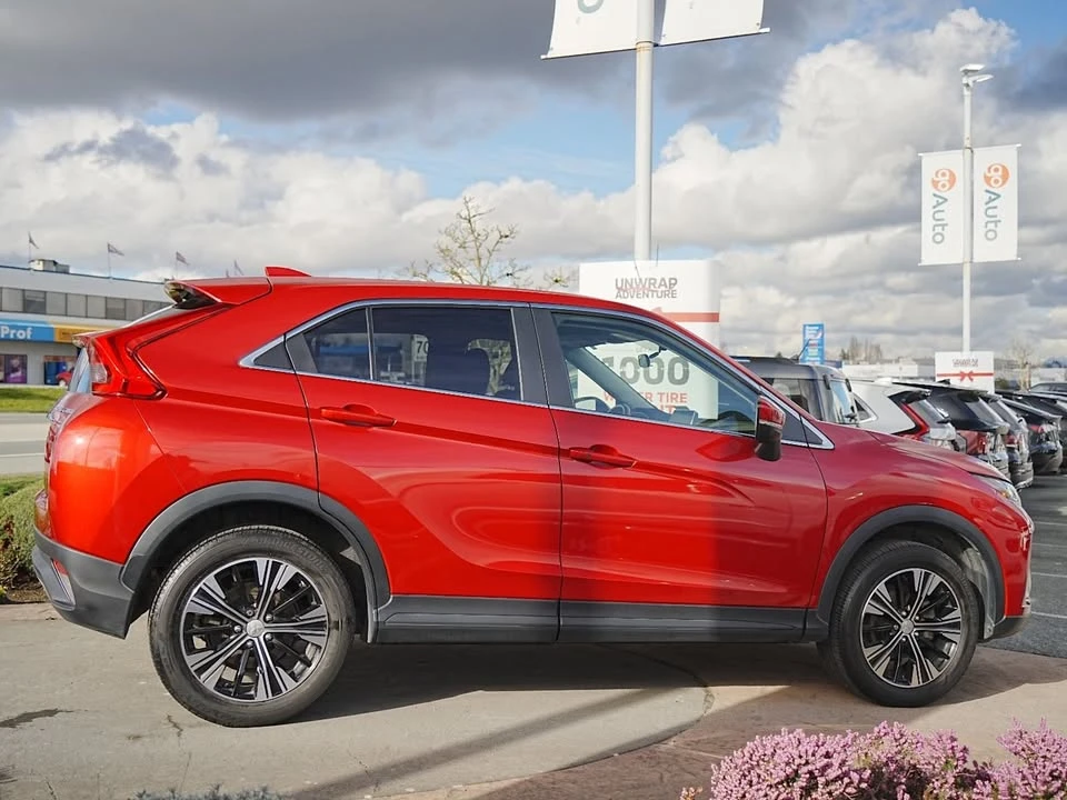 2018 Mitsubishi Eclipse Cross - Image 8 of 19