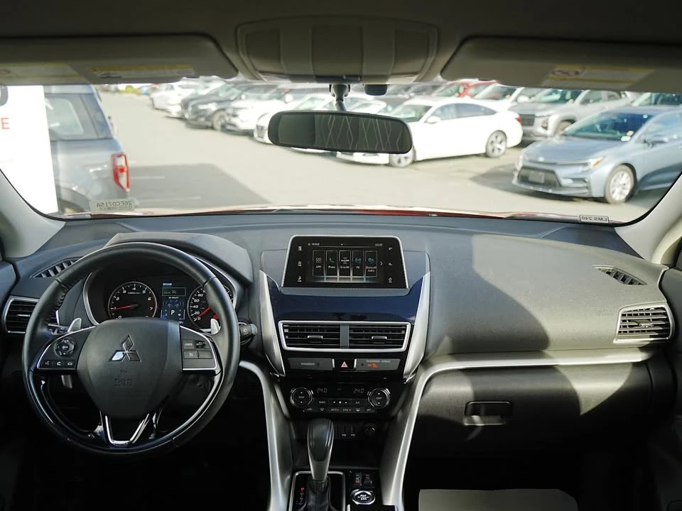 2018 Mitsubishi Eclipse Cross - Image 15 of 19