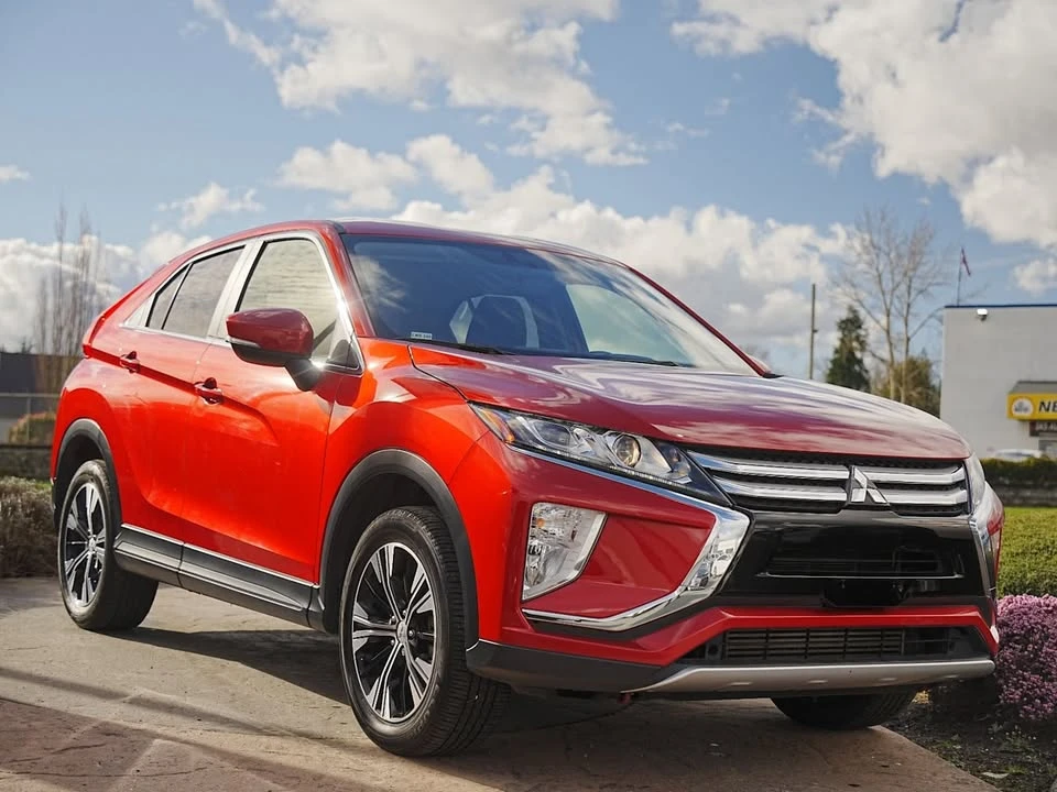 2018 Mitsubishi Eclipse Cross - Image 3 of 19