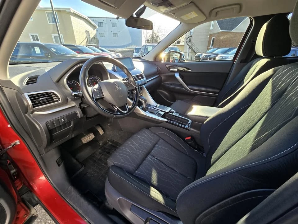 2018 Mitsubishi Eclipse Cross - Image 10 of 20